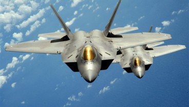 Krisis Ukraina: Adu Kekuatan Jet Tempur Rusia vs AS